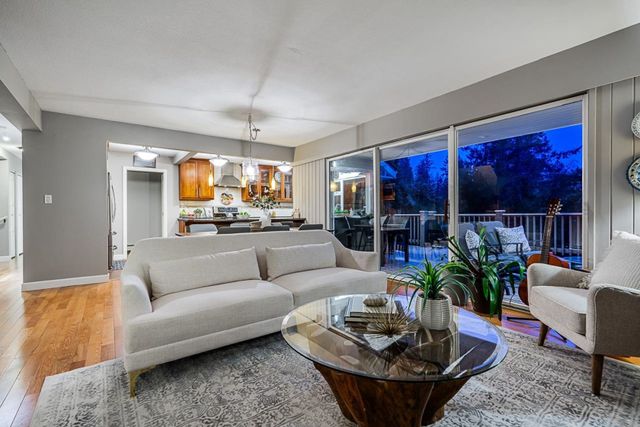 5703-bluebell-drive-eagle-harbour-west-vancouver-14 at 5703 Bluebell Drive, Eagle Harbour, West Vancouver 5703-bluebell-drive-eagle-harbour-west-vancouver-14 at 5703 Bluebell Drive, Eagle Harbour, West Vancouver