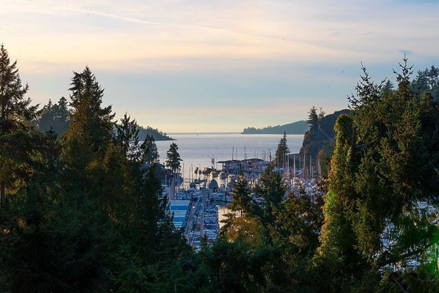 5703-bluebell-drive-eagle-harbour-west-vancouver-30 at 5703 Bluebell Drive, Eagle Harbour, West Vancouver