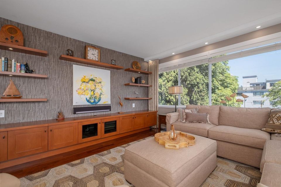 1730-duchess-avenue-ambleside-west-vancouver-03 at 404 - 1730 Duchess Avenue, Ambleside, West Vancouver