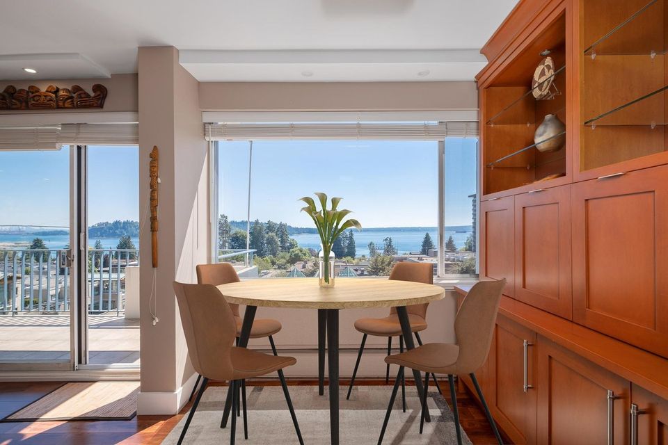 1730-duchess-avenue-ambleside-west-vancouver-04 at 404 - 1730 Duchess Avenue, Ambleside, West Vancouver