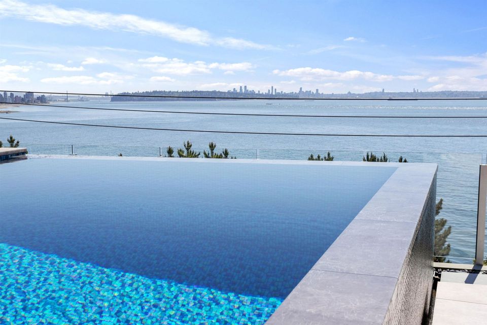 3603-sunset-lane-west-bay-west-vancouver-03 at 3603 Sunset Lane, West Bay, West Vancouver