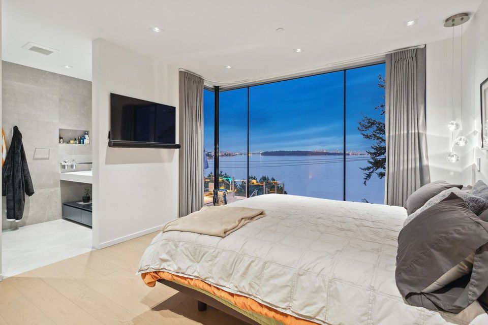 3603-sunset-lane-west-bay-west-vancouver-20 at 3603 Sunset Lane, West Bay, West Vancouver