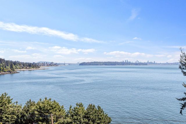 3603-sunset-lane-west-bay-west-vancouver-04 at 3603 Sunset Lane, West Bay, West Vancouver