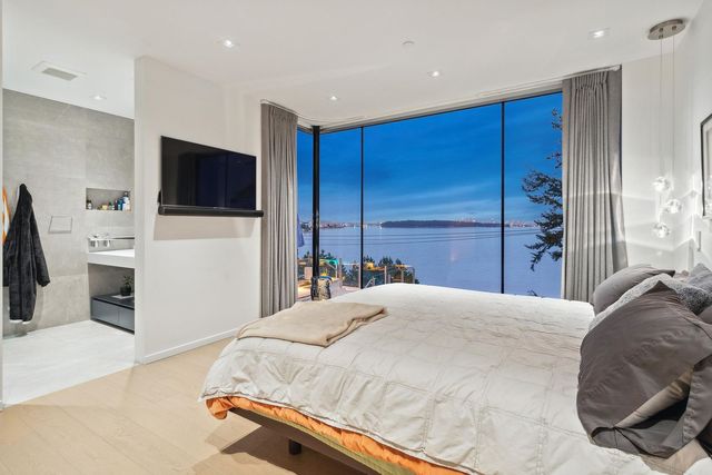 3603-sunset-lane-west-bay-west-vancouver-20 at 3603 Sunset Lane, West Bay, West Vancouver