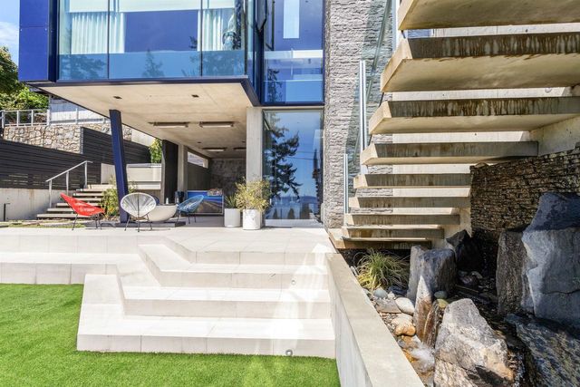 3603-sunset-lane-west-bay-west-vancouver-33 at 3603 Sunset Lane, West Bay, West Vancouver