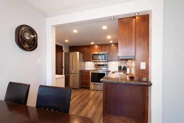 200-newport-drive-north-shore-pt-moody-port-moody-07 at 207 - 200 Newport Drive, North Shore Pt Moody, Port Moody 200-newport-drive-north-shore-pt-moody-port-moody-07 at 207 - 200 Newport Drive, North Shore Pt Moody, Port Moody