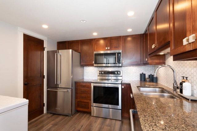 200-newport-drive-north-shore-pt-moody-port-moody-08 at 207 - 200 Newport Drive, North Shore Pt Moody, Port Moody 200-newport-drive-north-shore-pt-moody-port-moody-08 at 207 - 200 Newport Drive, North Shore Pt Moody, Port Moody