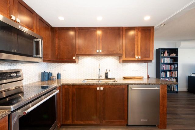 200-newport-drive-north-shore-pt-moody-port-moody-09 at 207 - 200 Newport Drive, North Shore Pt Moody, Port Moody 200-newport-drive-north-shore-pt-moody-port-moody-09 at 207 - 200 Newport Drive, North Shore Pt Moody, Port Moody