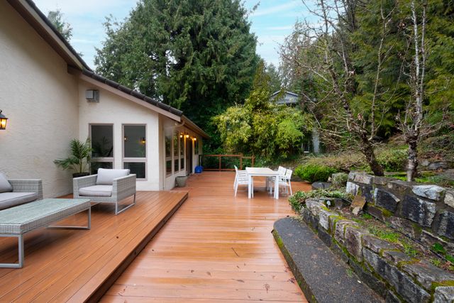 042 at 4397 Rockridge Road, Rockridge, West Vancouver