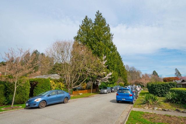 1338-w-17th-street-pemberton-nv-north-vancouver-33 at 1338 W 17th Street, Pemberton NV, North Vancouver 1338-w-17th-street-pemberton-nv-north-vancouver-33 at 1338 W 17th Street, Pemberton NV, North Vancouver