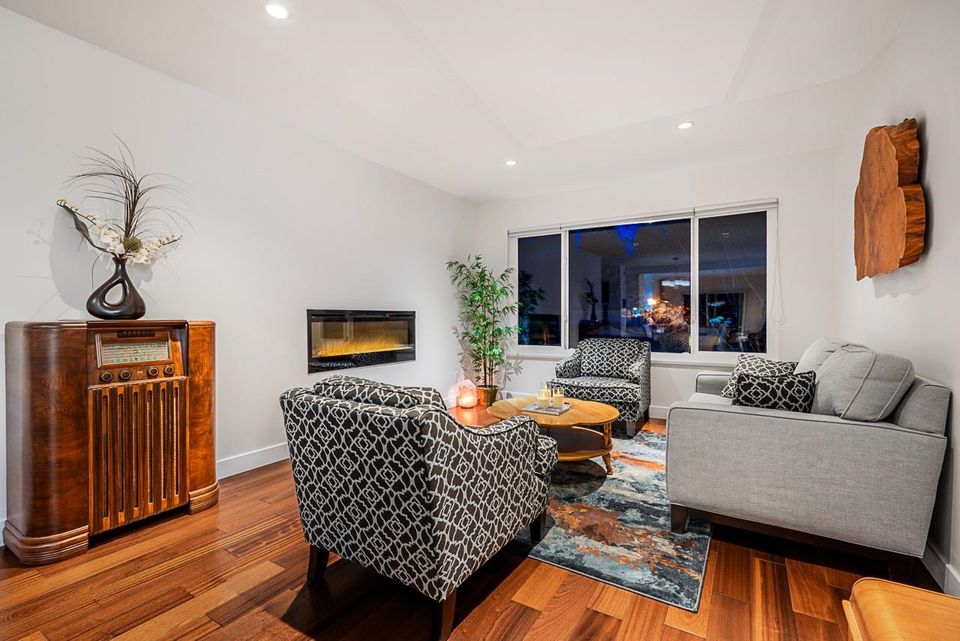 3343-manning-crescent-roche-point-north-vancouver-04 at 3343 Manning Crescent, North Vancouver, BC, Roche Point, North Vancouver