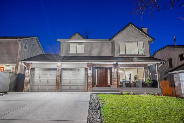 3343-manning-crescent-roche-point-north-vancouver-01 at 3343 Manning Crescent, North Vancouver, BC, Roche Point, North Vancouver