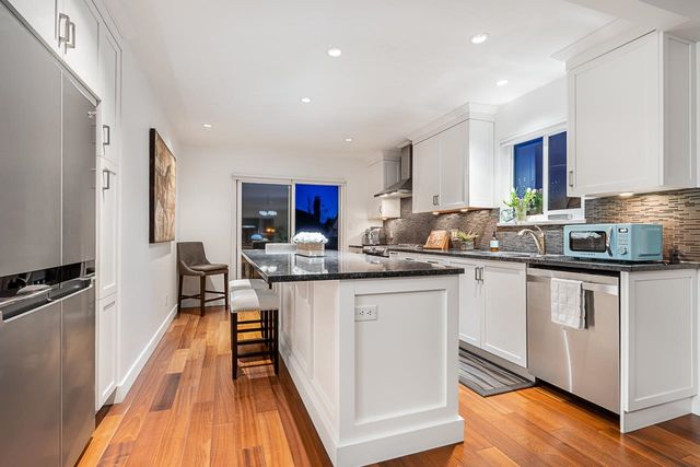 3343-manning-crescent-roche-point-north-vancouver-07 at 3343 Manning Crescent, North Vancouver, BC, Roche Point, North Vancouver 3343-manning-crescent-roche-point-north-vancouver-07 at 3343 Manning Crescent, North Vancouver, BC, Roche Point, North Vancouver