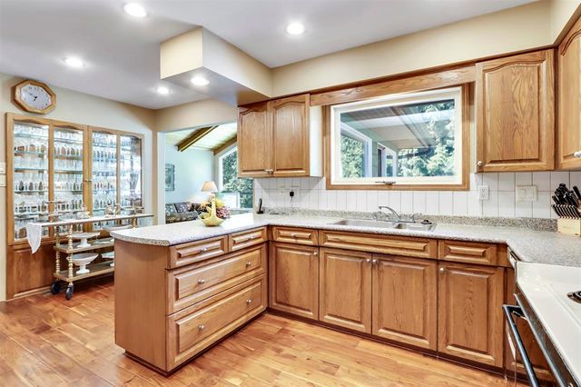 pic7 at 4343 Patterdale Drive, Canyon Heights NV, North Vancouver