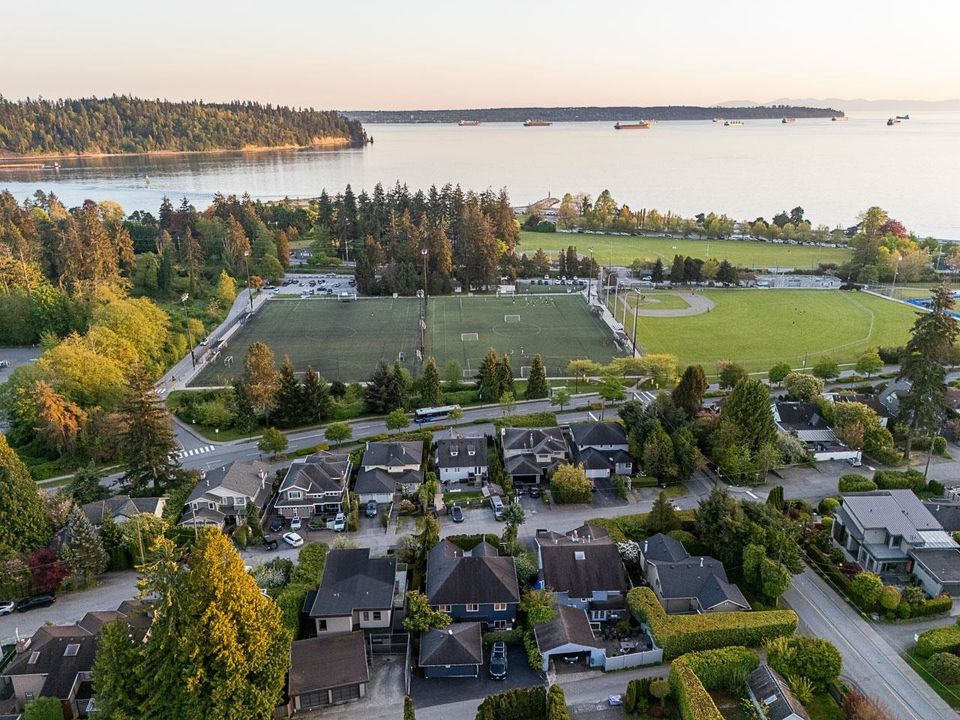 1075-esplanade-avenue-park-royal-west-vancouver-28 at 1075 Esplanade Avenue, Ambleside, West Vancouver