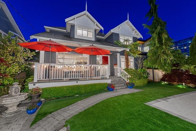 1075-esplanade-avenue-park-royal-west-vancouver-01 at 1075 Esplanade Avenue, Ambleside, West Vancouver