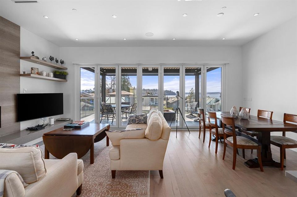 262889172-ec32d546-eb33-447a-ab91-07ecadc6ef52 at 1216 Duchess Avenue, Ambleside, West Vancouver