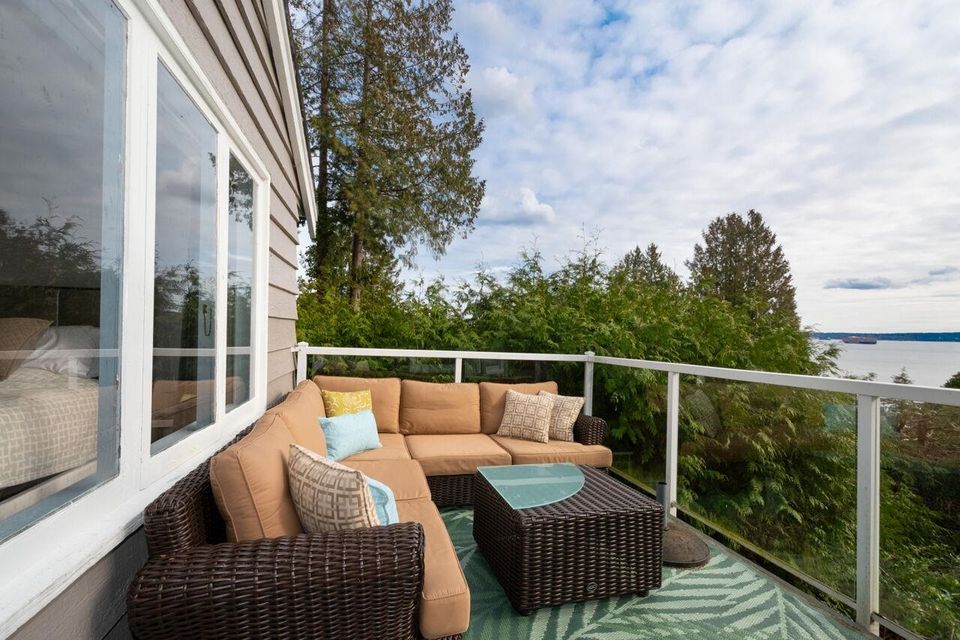 3284-mathers-avenue-westmount-wv-west-vancouver-08 at 3284 Mathers Avenue, Westmount WV, West Vancouver