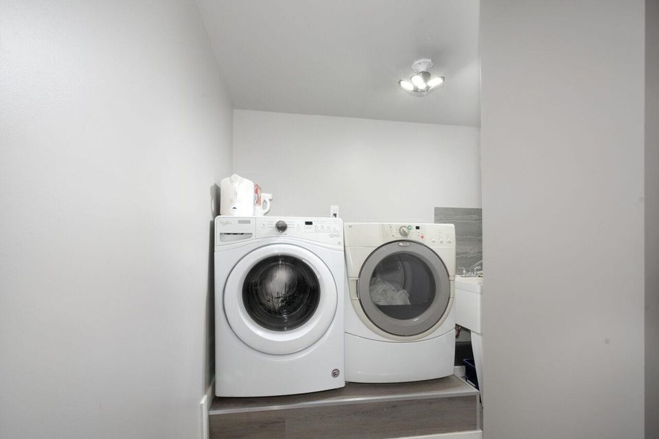 3284-mathers-avenue-westmount-wv-west-vancouver-20 at 3284 Mathers Avenue, Westmount WV, West Vancouver