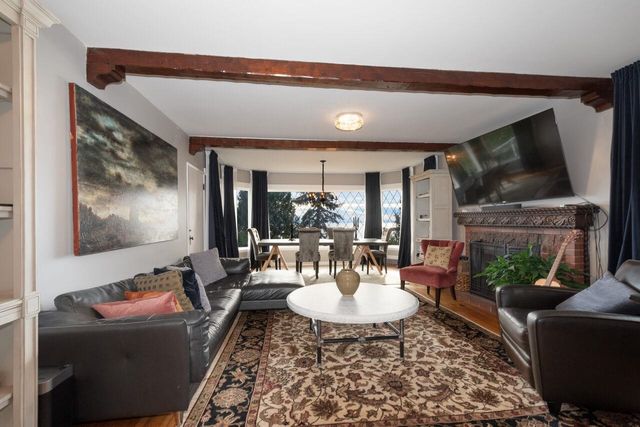 3284-mathers-avenue-westmount-wv-west-vancouver-04 at 3284 Mathers Avenue, Westmount WV, West Vancouver