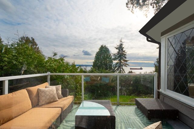 3284-mathers-avenue-westmount-wv-west-vancouver-07 at 3284 Mathers Avenue, Westmount WV, West Vancouver