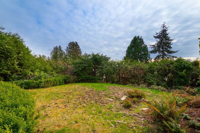 3284-mathers-avenue-westmount-wv-west-vancouver-22 at 3284 Mathers Avenue, Westmount WV, West Vancouver