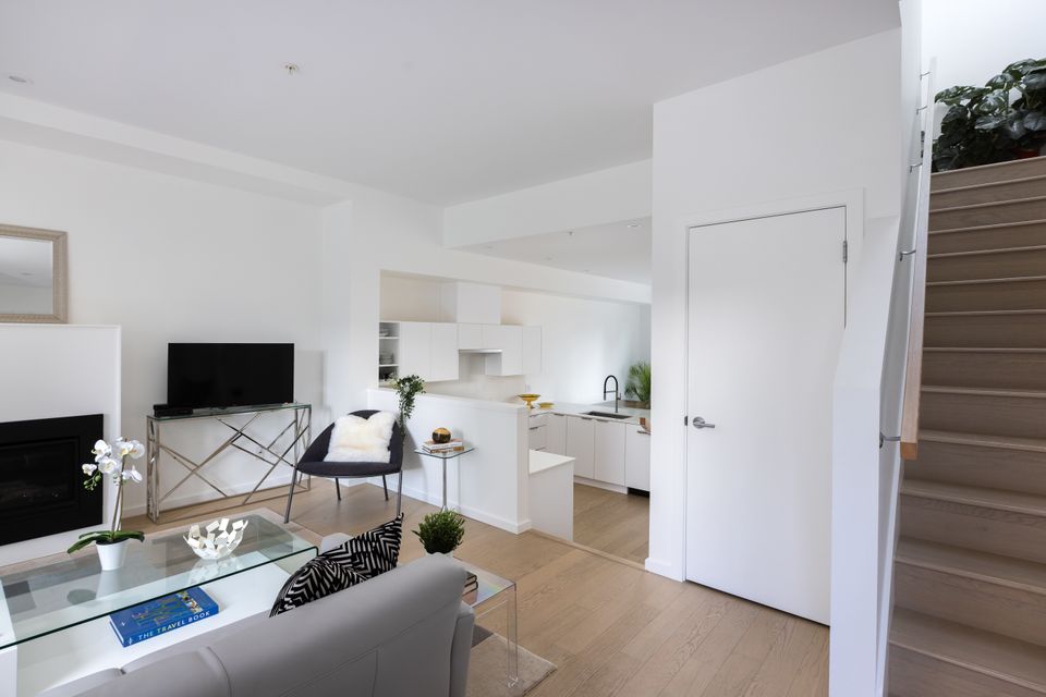 005_119-1720_fairfield_5_of_29_931 at 119 - 1720 Fairfield Road, Victoria