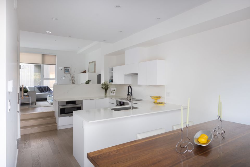 009_119-1720_fairfield_9_of_29_662 at 119 - 1720 Fairfield Road, Victoria