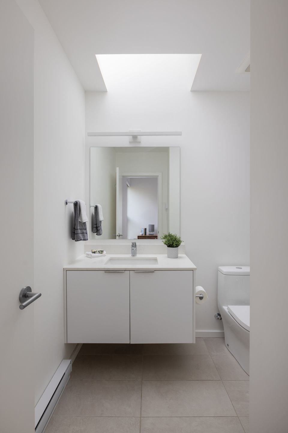 016_119-1720_fairfield_16_of_29_851 at 119 - 1720 Fairfield Road, Victoria