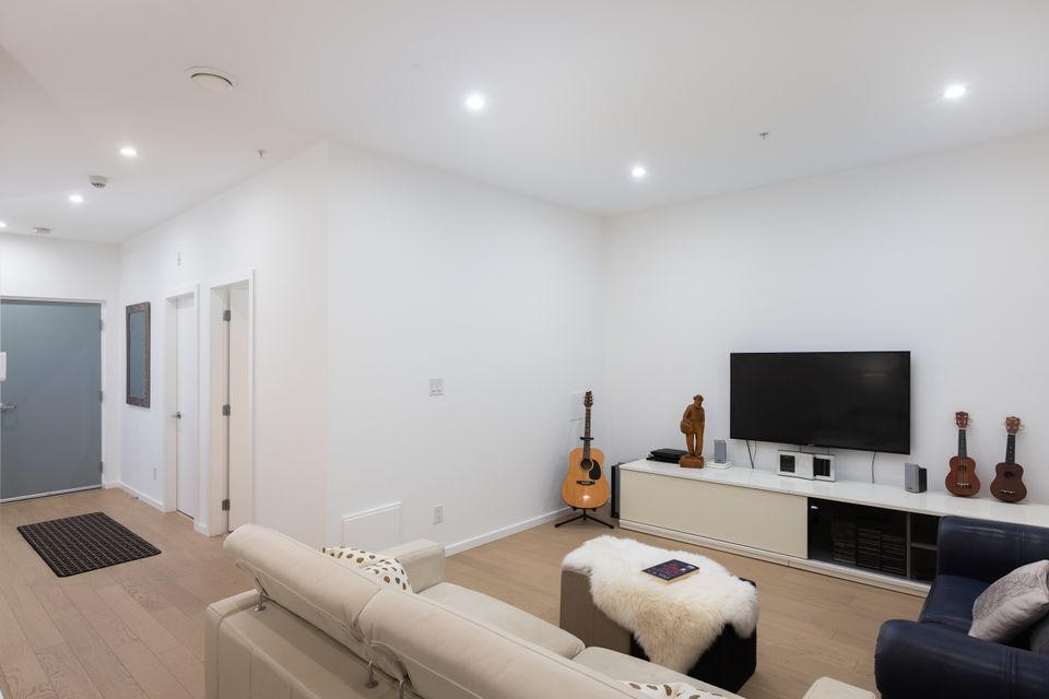 027_119-1720_fairfield_27_of_29_39 at 119 - 1720 Fairfield Road, Victoria