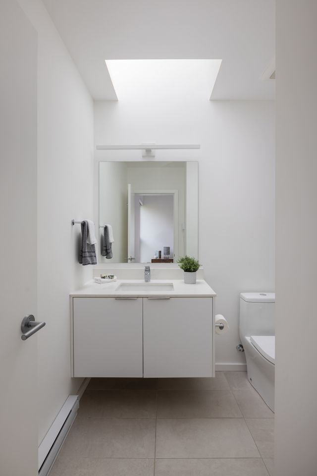 016_119-1720_fairfield_16_of_29_851 at 119 - 1720 Fairfield Road, Victoria