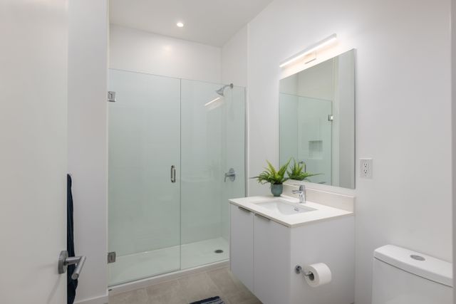 026_119-1720_fairfield_26_of_29_980 at 119 - 1720 Fairfield Road, Victoria