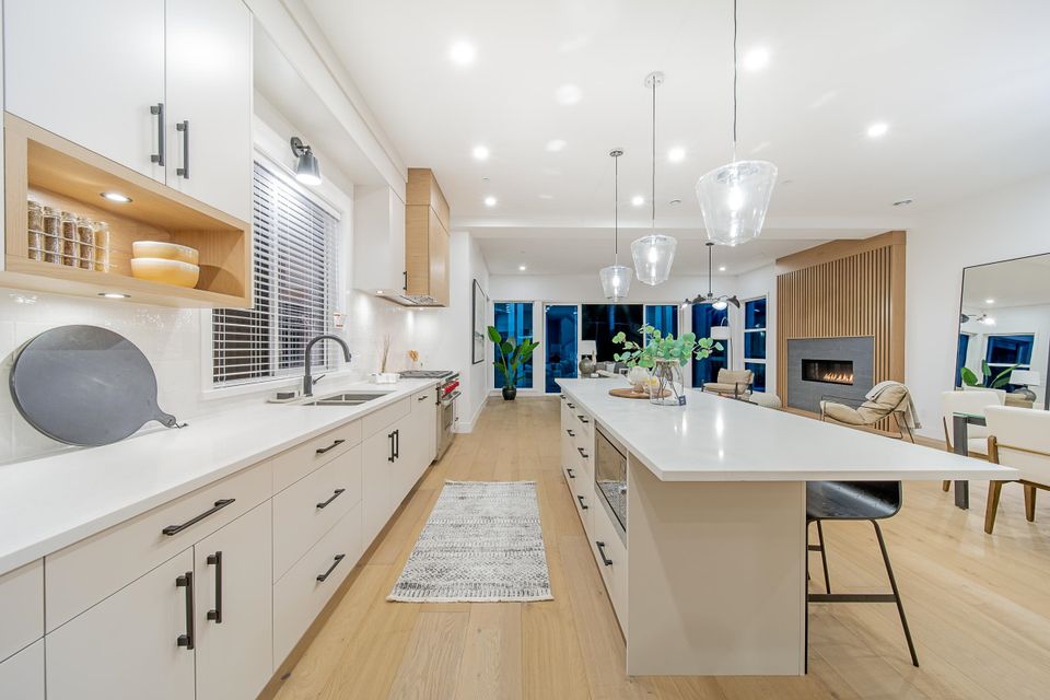 23a-glenmore-drive-glenmore-west-vancouver-02 at 23A Glenmore Drive, Glenmore, West Vancouver