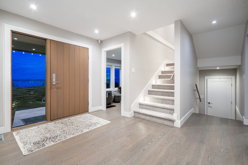 3071-spencer-court-west-vancouver-4 at 3071 Spencer Court, Altamont, West Vancouver