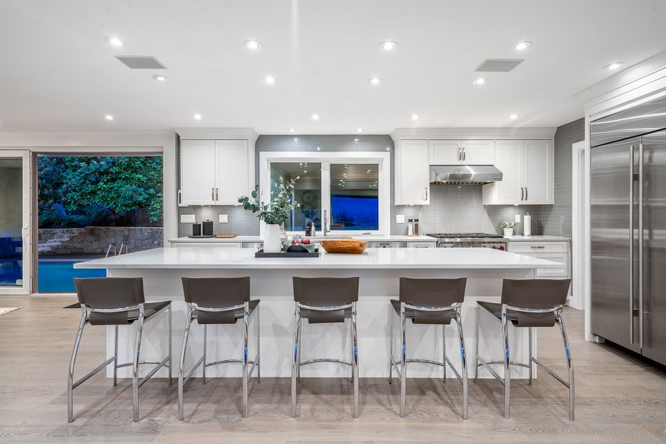 3071-spencer-court-west-vancouver-9 at 3071 Spencer Court, Altamont, West Vancouver