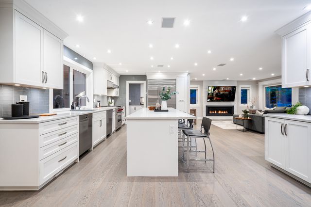 3071-spencer-court-west-vancouver-13 at 3071 Spencer Court, Altamont, West Vancouver