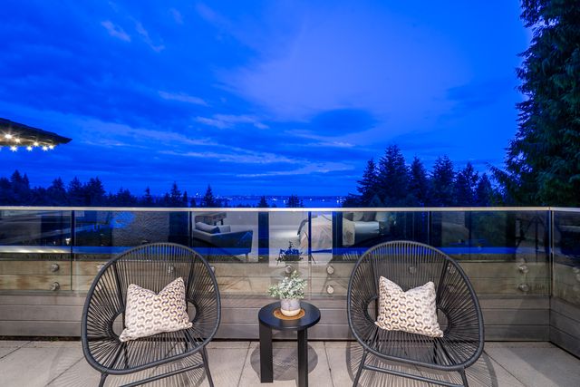 3071-spencer-court-west-vancouver-25 at 3071 Spencer Court, Altamont, West Vancouver