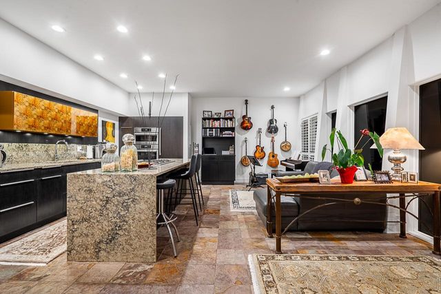 955-20th-street-ambleside-west-vancouver-08 at 955 20th Street, Ambleside, West Vancouver 955-20th-street-ambleside-west-vancouver-08 at 955 20th Street, Ambleside, West Vancouver