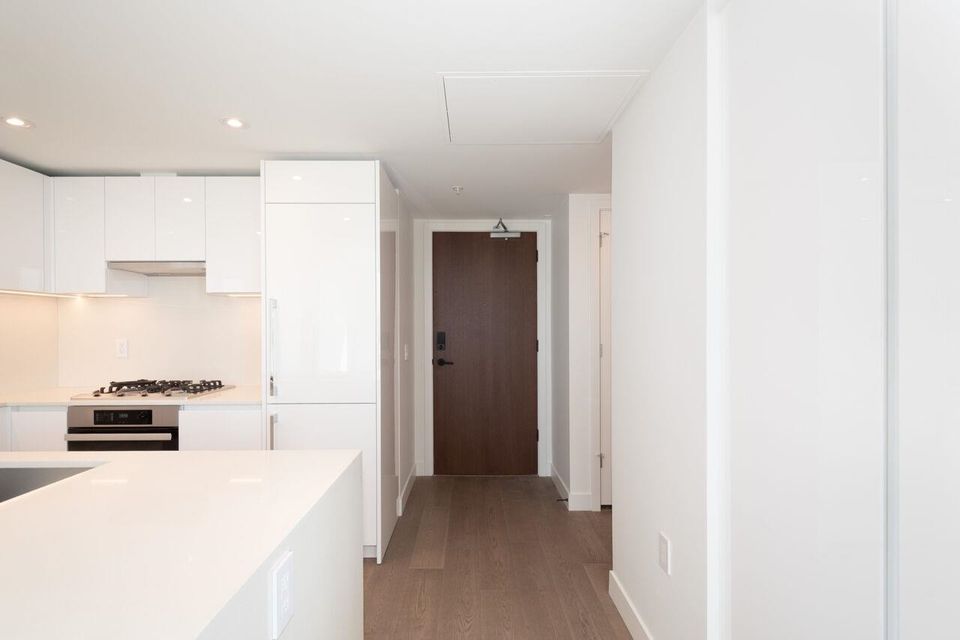 135-e-13th-street-central-lonsdale-north-vancouver-07 at 804 - 135 E 13th Street, Central Lonsdale, North Vancouver