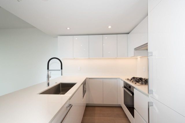 135-e-13th-street-central-lonsdale-north-vancouver-17 at 804 - 135 E 13th Street, Central Lonsdale, North Vancouver 135-e-13th-street-central-lonsdale-north-vancouver-17 at 804 - 135 E 13th Street, Central Lonsdale, North Vancouver