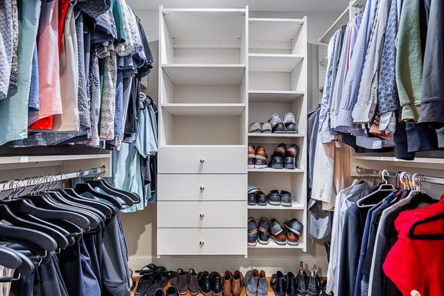 1425-palmerston-avenue-ambleside-west-vancouver-12 at 1425 Palmerston Avenue, Ambleside, West Vancouver 1425-palmerston-avenue-ambleside-west-vancouver-12 at 1425 Palmerston Avenue, Ambleside, West Vancouver