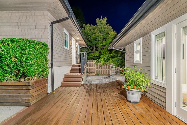 1425-palmerston-avenue-ambleside-west-vancouver-26 at 1425 Palmerston Avenue, Ambleside, West Vancouver