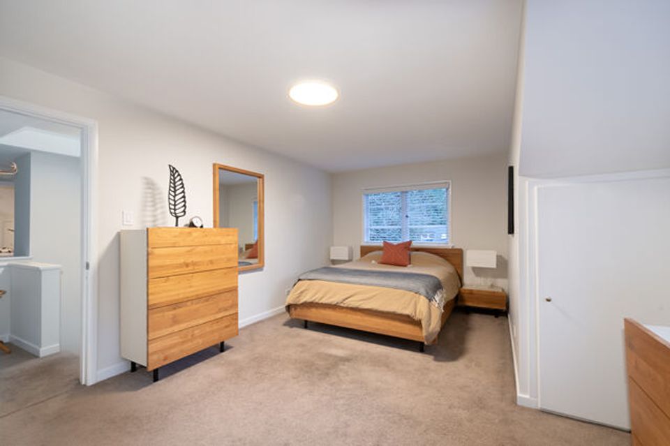 028 at 1310 29th Street, Altamont, West Vancouver