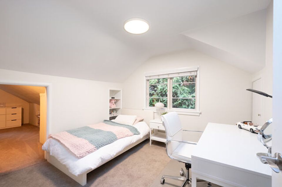 029 at 1310 29th Street, Altamont, West Vancouver