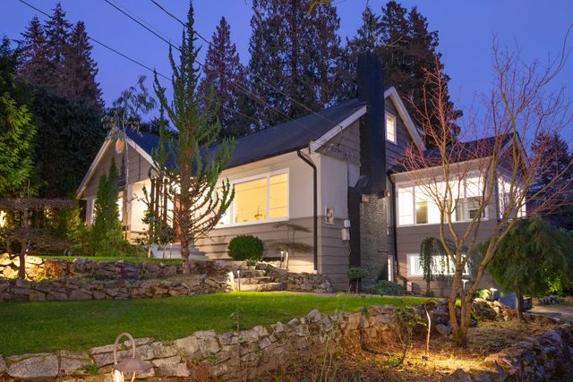 002-copy at 1310 29th Street, Altamont, West Vancouver 002-copy at 1310 29th Street, Altamont, West Vancouver