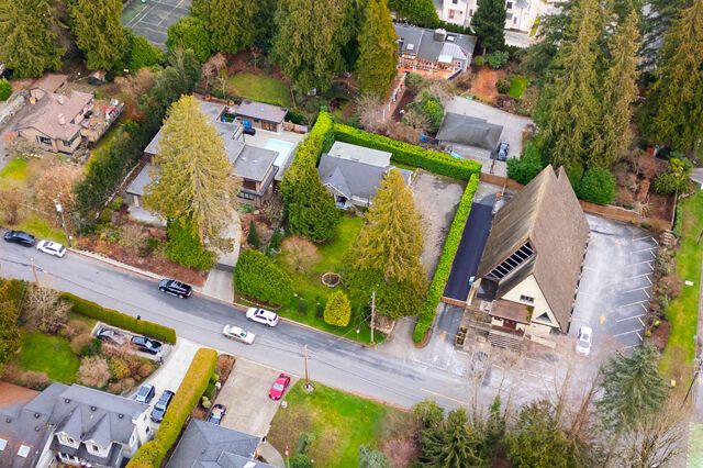 044 at 1310 29th Street, Altamont, West Vancouver