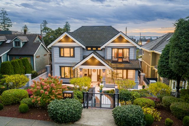 559-east-4th-street-north-vancouver-77 at 559 E 4th Street, Lower Lonsdale, North Vancouver