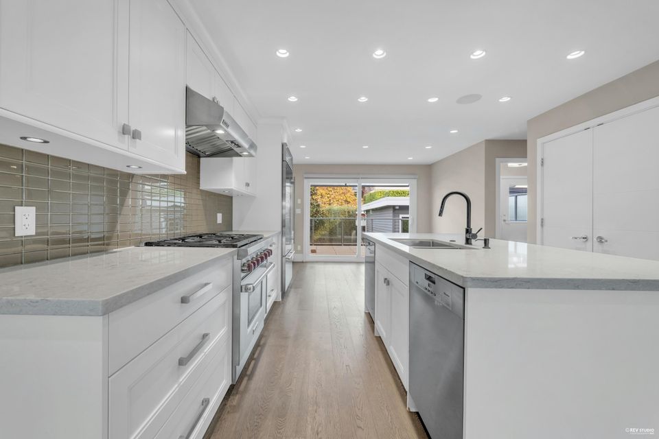 1251-clyde-avenue-ambleside-west-vancouver-11 at 1251 Clyde Avenue, Ambleside, West Vancouver