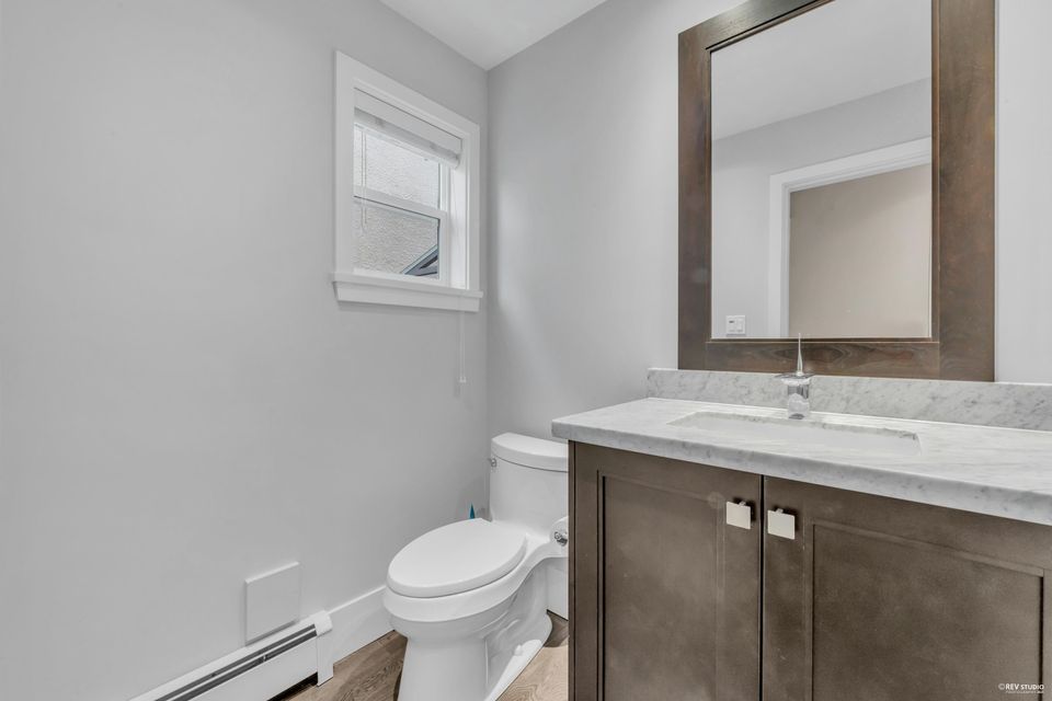 1251-clyde-avenue-ambleside-west-vancouver-19 at 1251 Clyde Avenue, Ambleside, West Vancouver