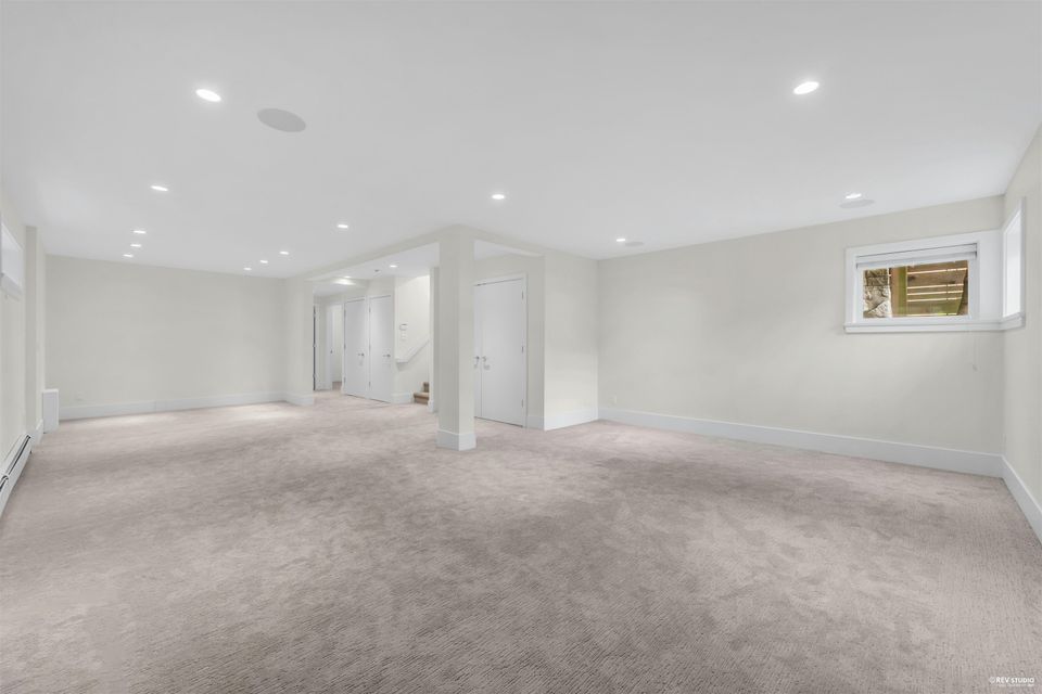 1251-clyde-avenue-ambleside-west-vancouver-32 at 1251 Clyde Avenue, Ambleside, West Vancouver